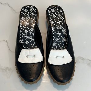 NM70 Vintage Kitten Comfort  Heels Size 8.5